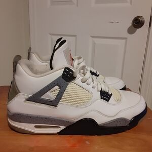 Jordan 4 White Cement